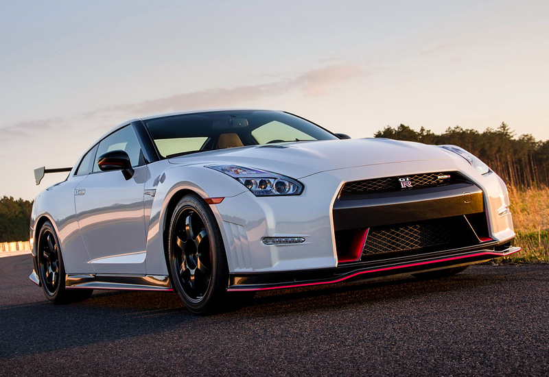 2014-nissan-gt-r-nismo-7.jpg